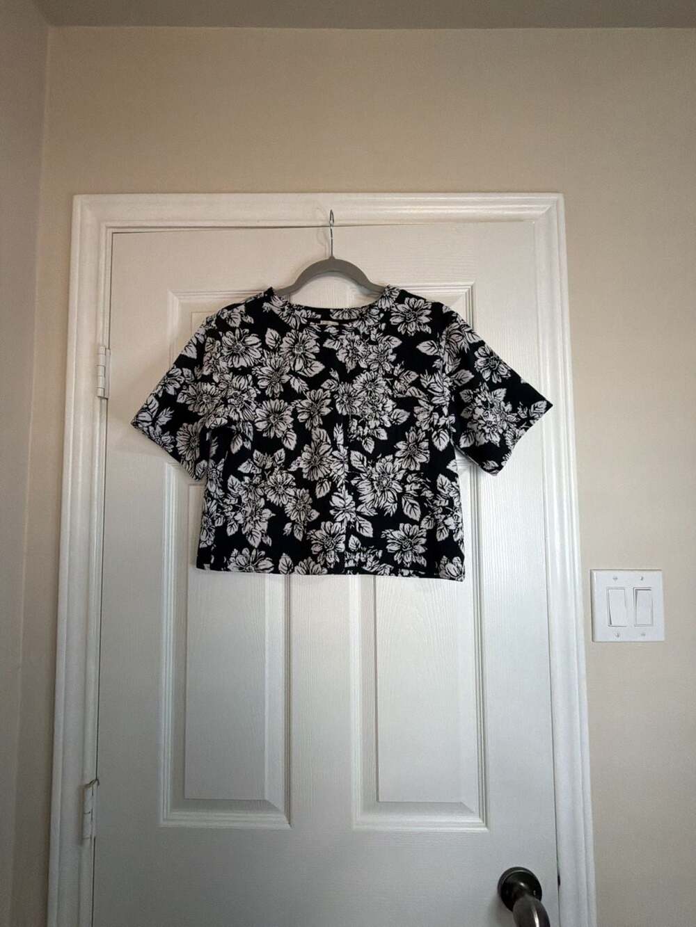 Maeve Knit Boxy Tee Size S Black White Floral Short Sleeve Pocket